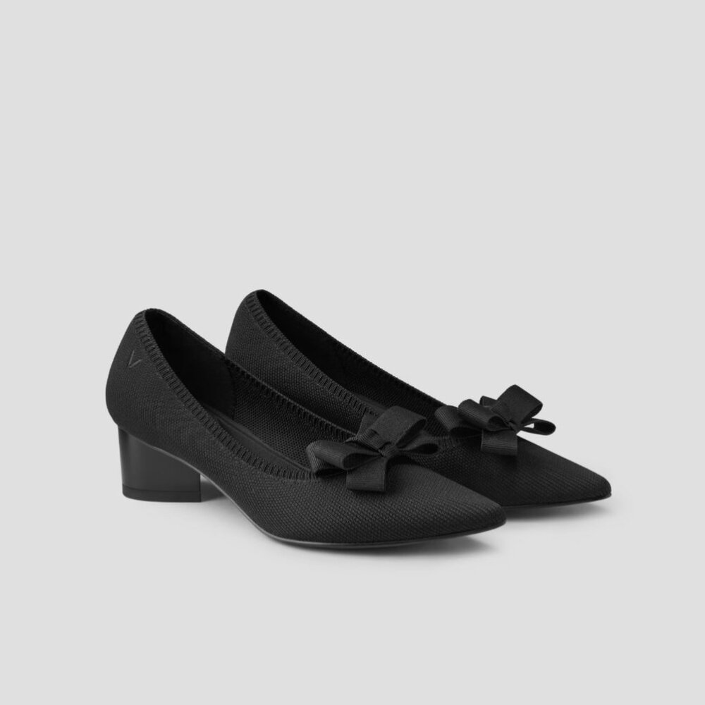 VIVAIA Pointed-Toe Chunky-Heel Black Pumps with Optional Bow, Size 7.5